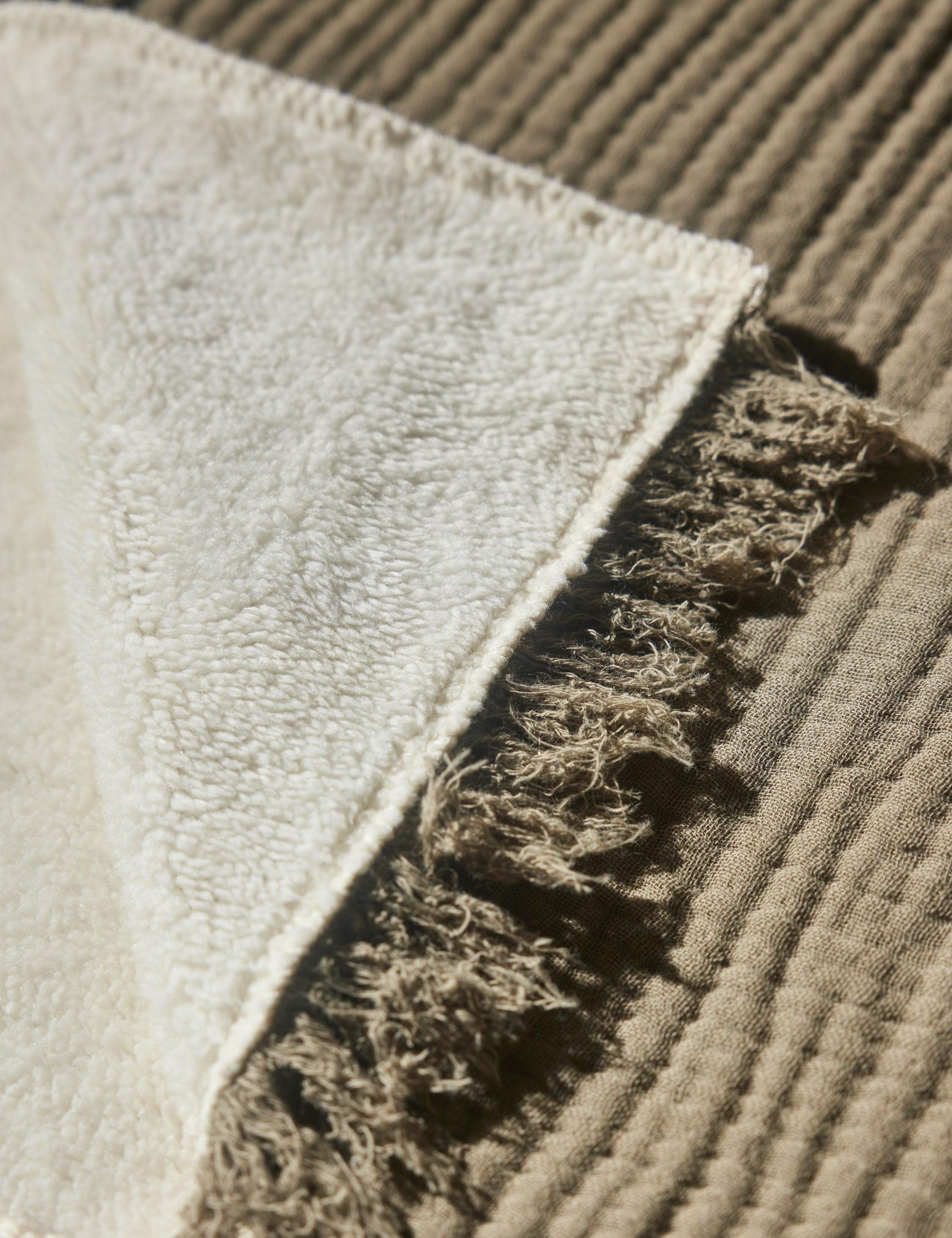 Alaia Sherpa Throw by House No. 23 - Moss