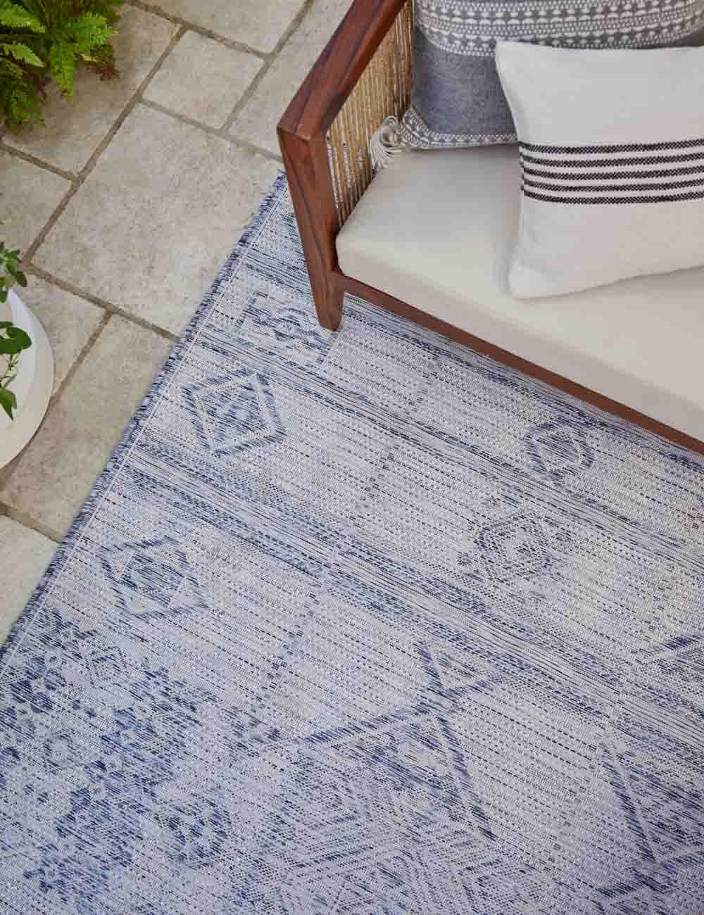 Yamina Indoor / Outdoor Rug - Blue / 5'3" x 7'