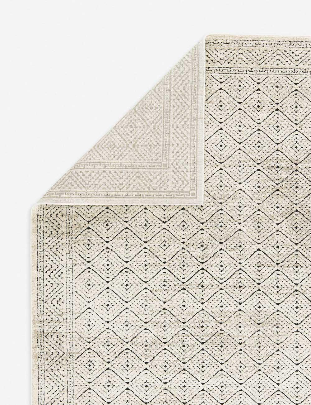 Reversible Black Trellis Rectangular Synthetic Rug - 5' x 7'