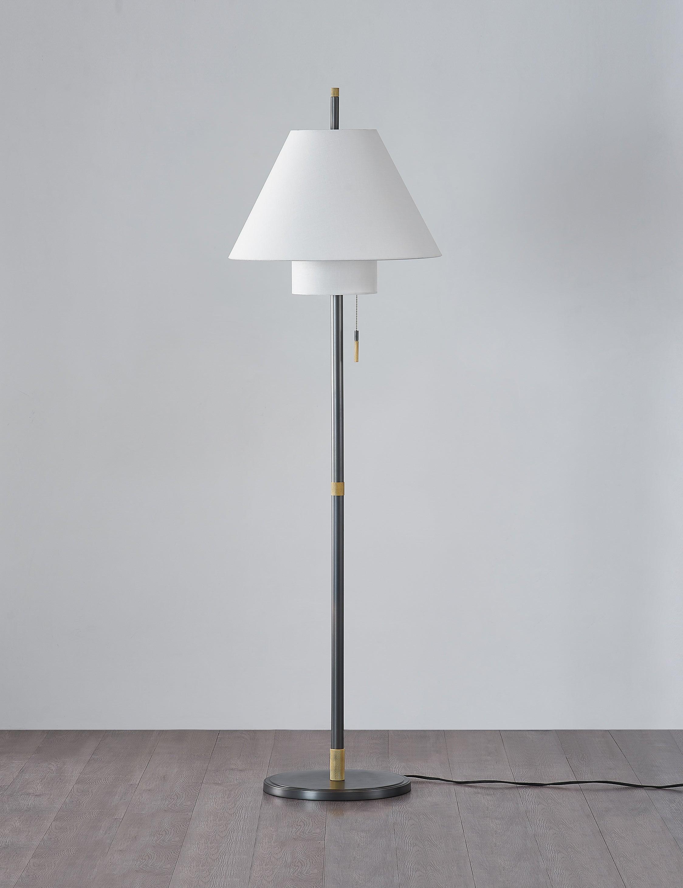 Ibsen Floor Lamp - Black