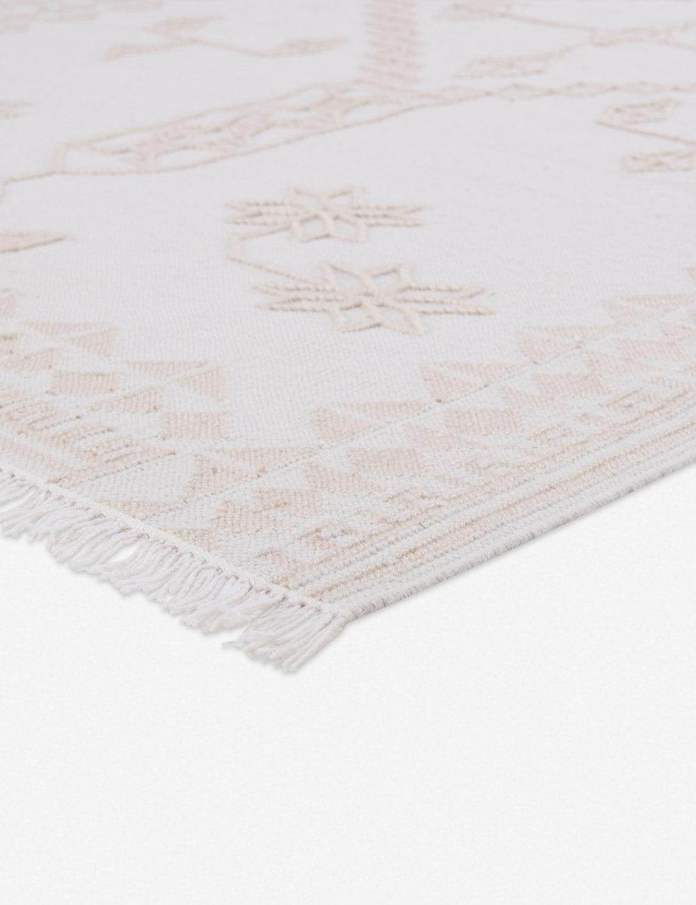 Govea Indoor / Outdoor Rug - 5' x 8'