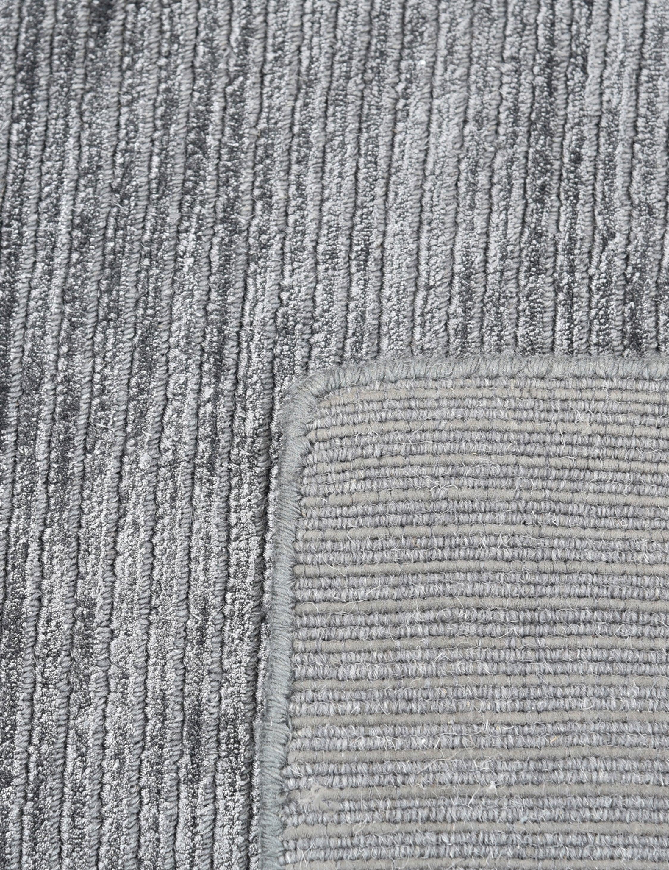 Minh Rug - 9' x 12'